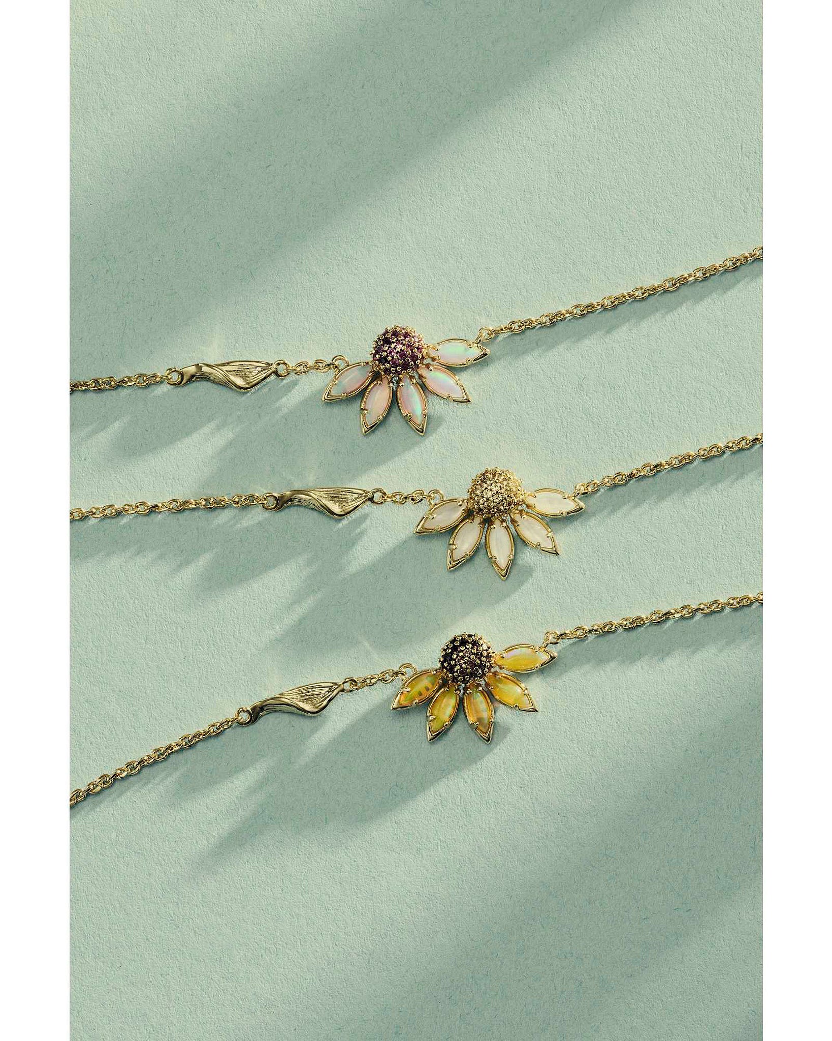 Kendra Scott Anya Flower Short Pendant Necklace in Light Pink Mix and Gold Plated