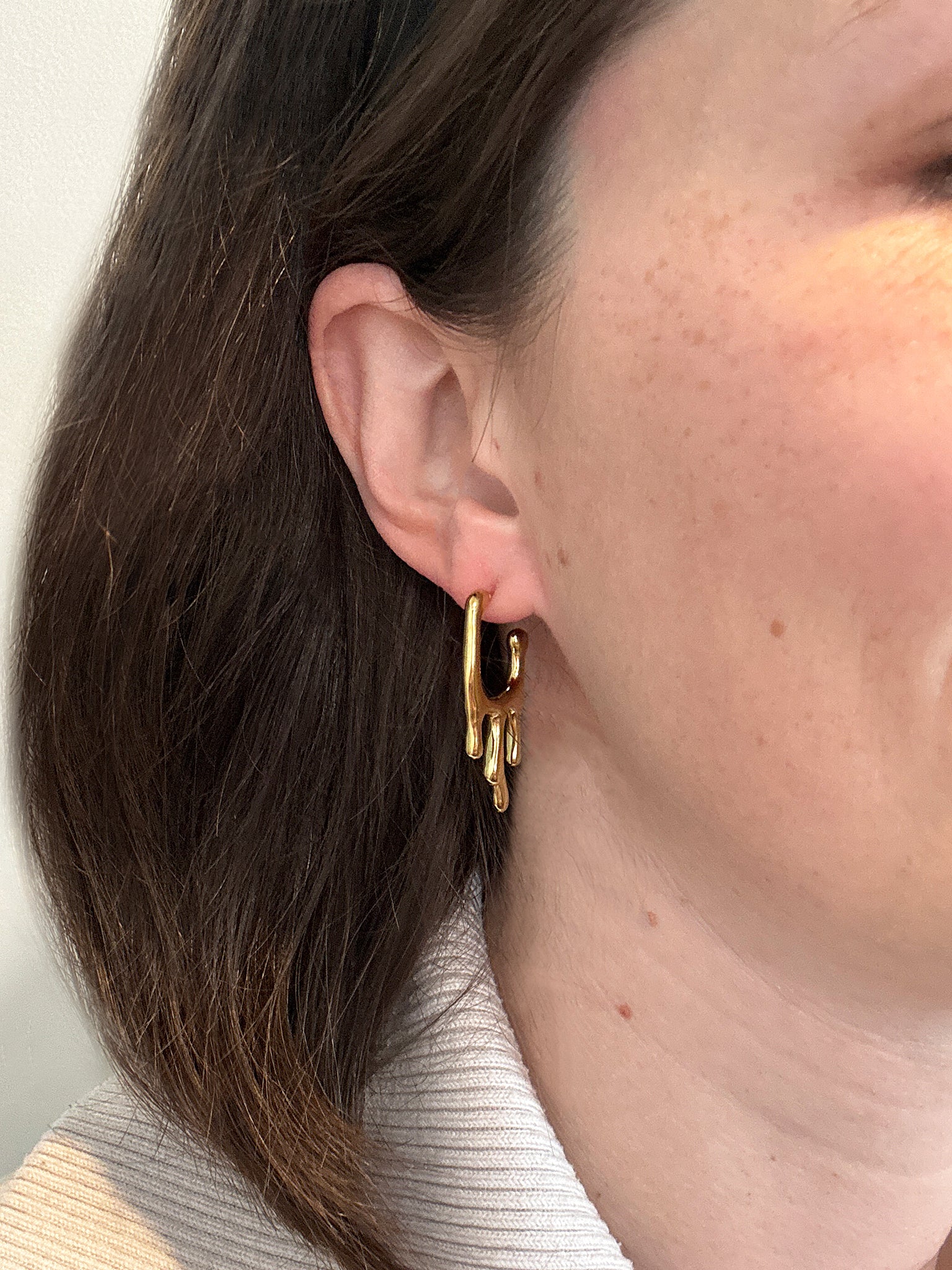 Peter and June Drip Drop Hoop Earrings in Polished 18k Gold Plated