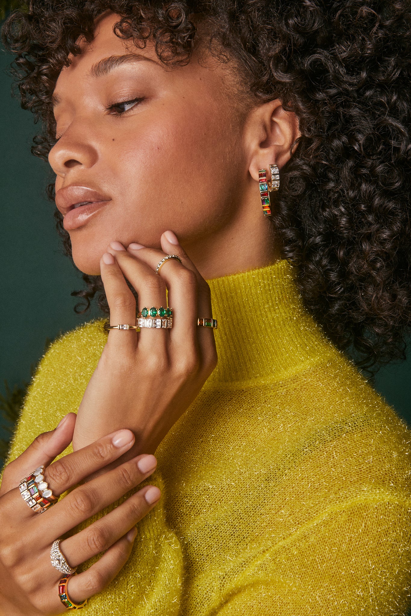 Kendra Scott Jamie Hoop Earrings in Multi Mix Crystal and Gold Plated