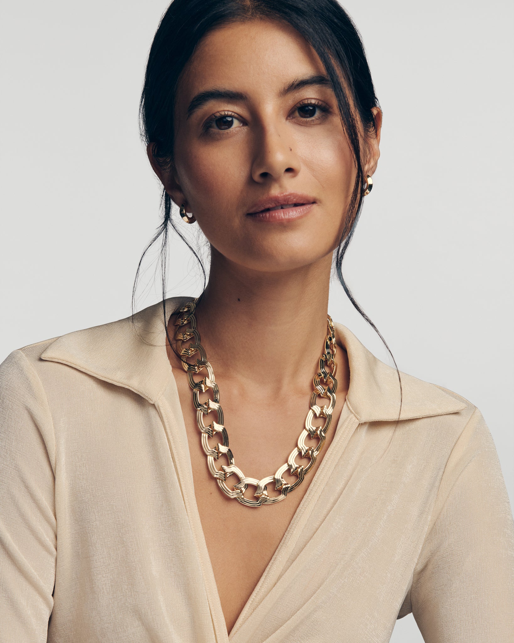 Kendra Scott Mikki Huggie Hoop Earrings in Mixed Metal Gold and Rhodium Plated