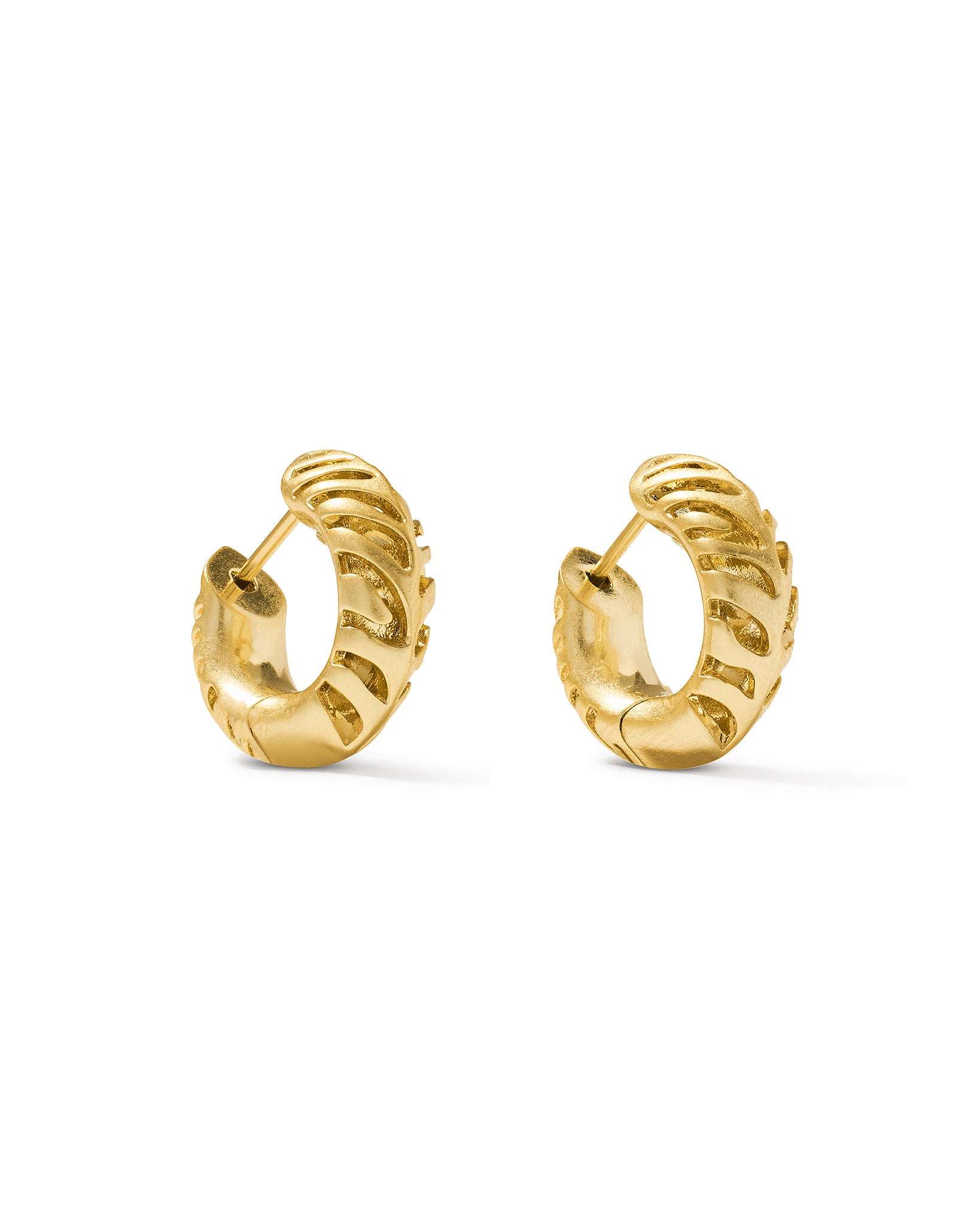 Kendra Scott Tiger Striped Mikki Huggie Hoop Earrings in Gold Plated
