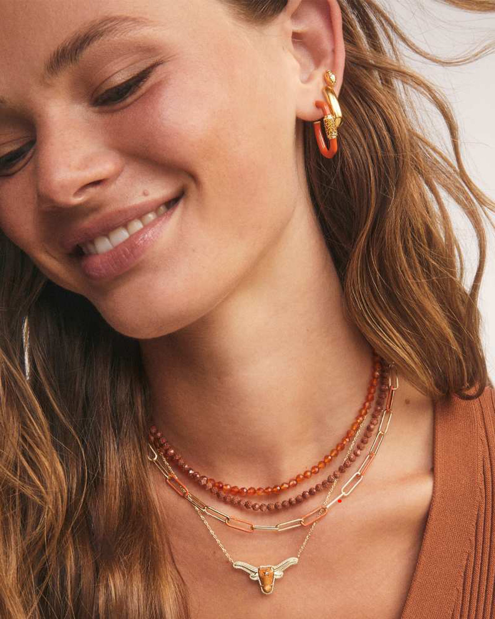 Kendra Scott Longhorn Short Pendant Necklace in Variegated Orange Magnesite and Gold Plated