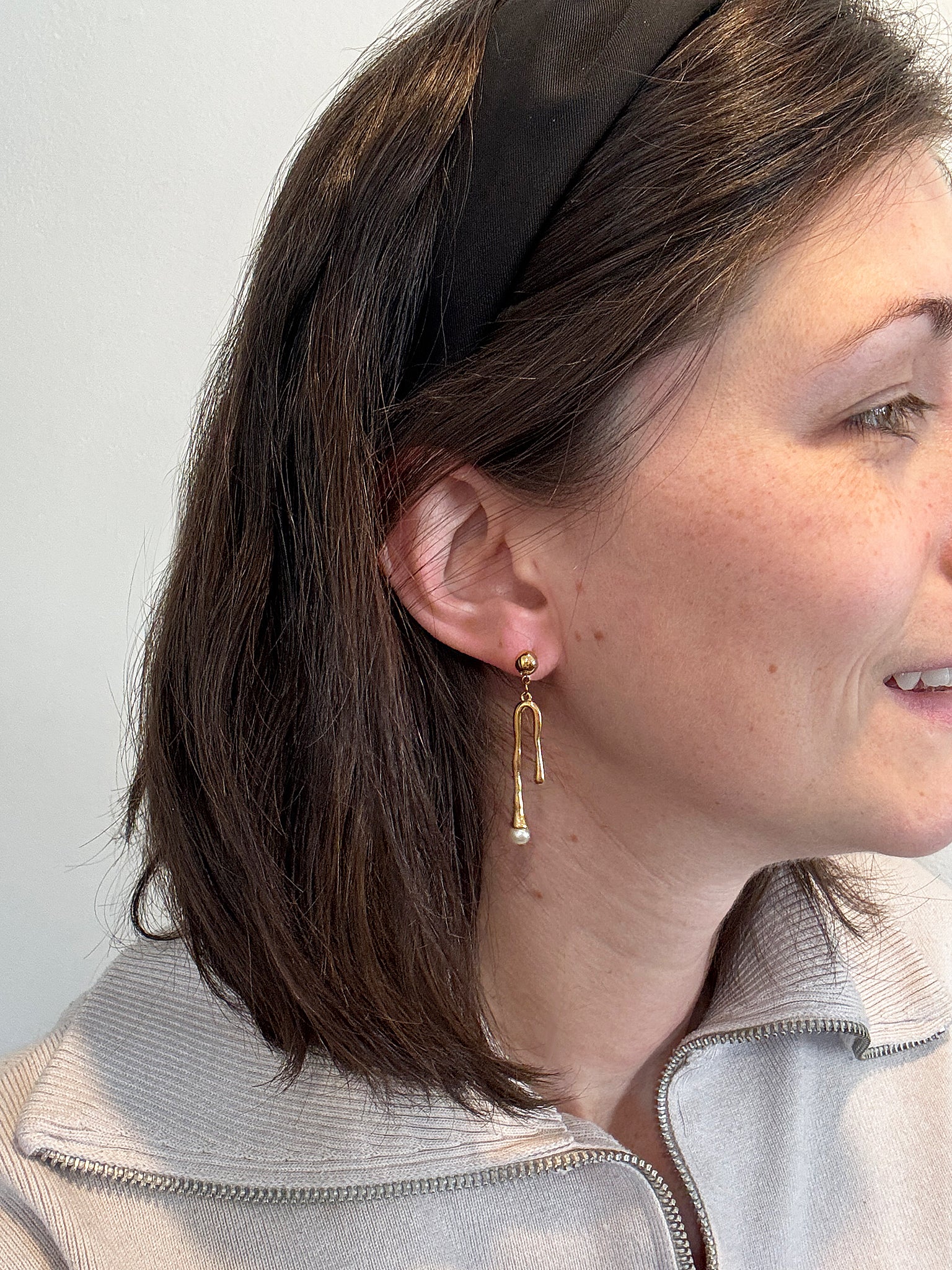 Peter and June Valley Pearl Asymmetrical Drip Stud Drop Earrings in Faux Pearl and 18k Gold Plated