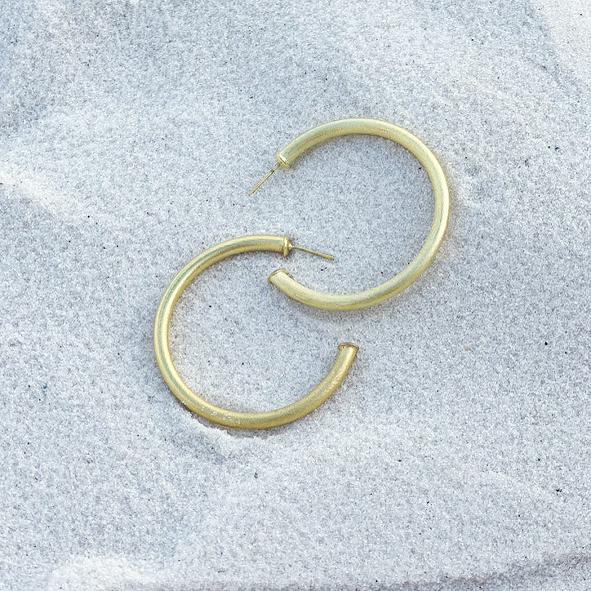 Sheila Fajl Small Everybody's Favorite Tubular Hoop Earrings in 18k Gold Plated