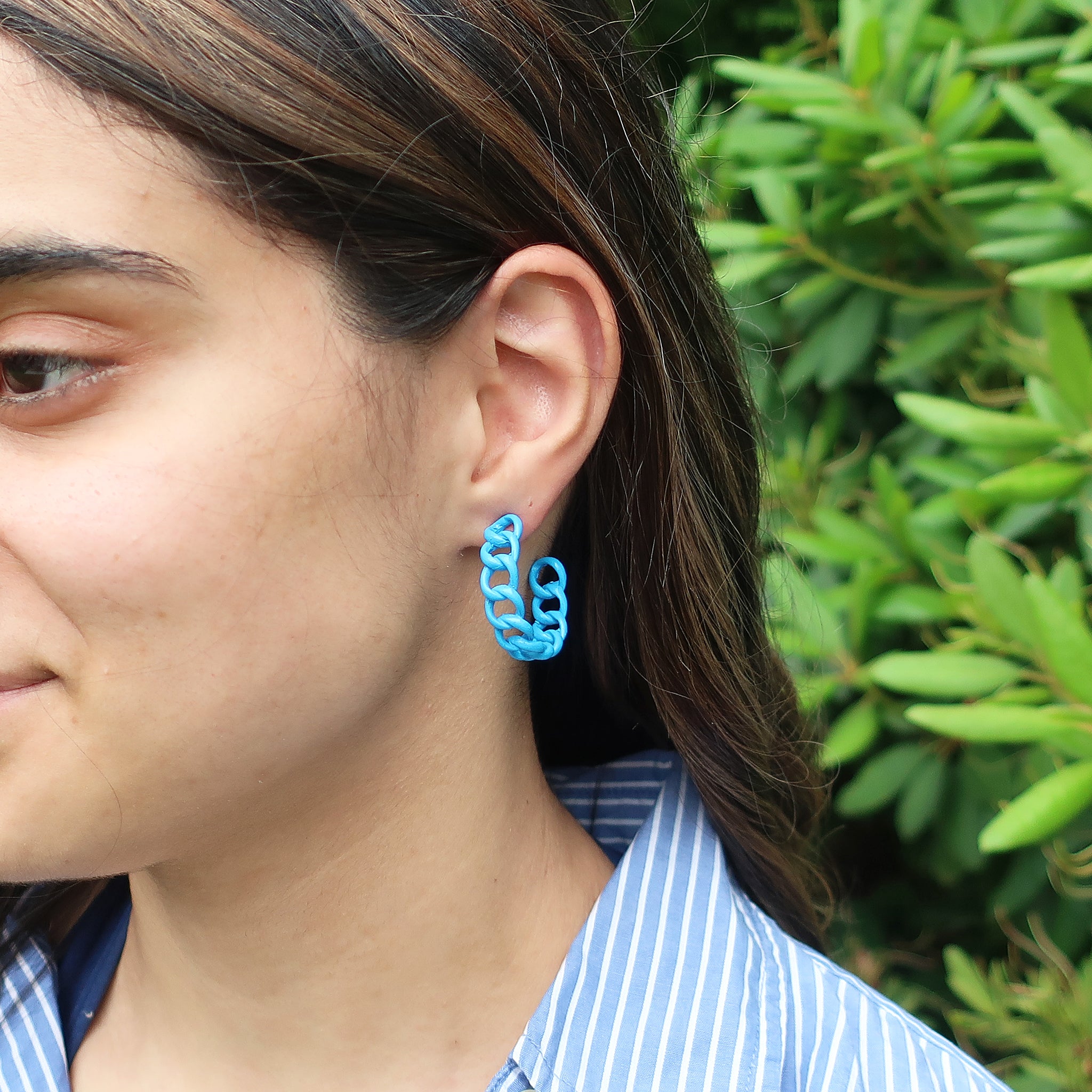 Sheila Fajl Petite Painted Chain Hoop Earrings in Blue