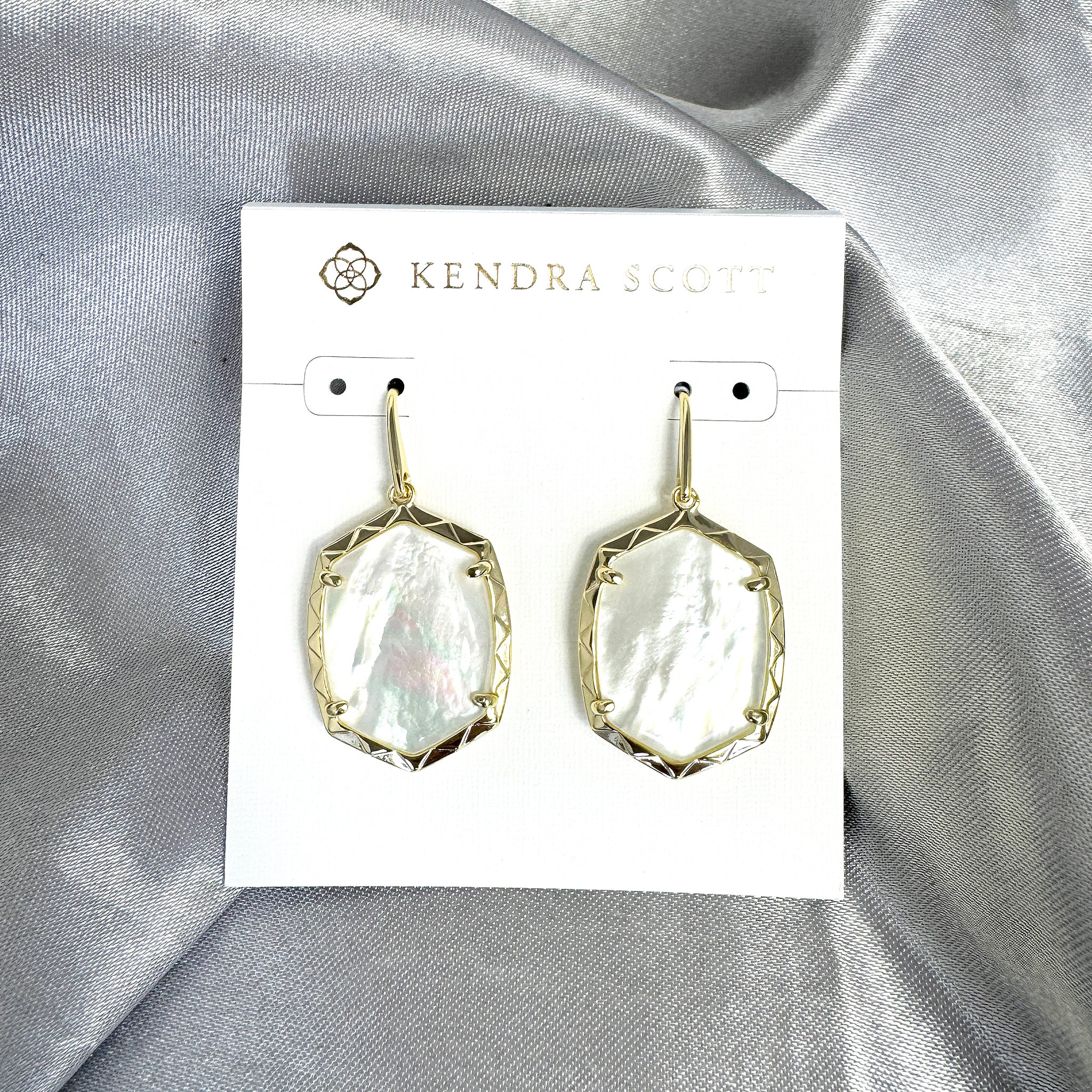 Kendra Scott Daphne Drop Earrings in Ivory Mother of Pearl and Gold