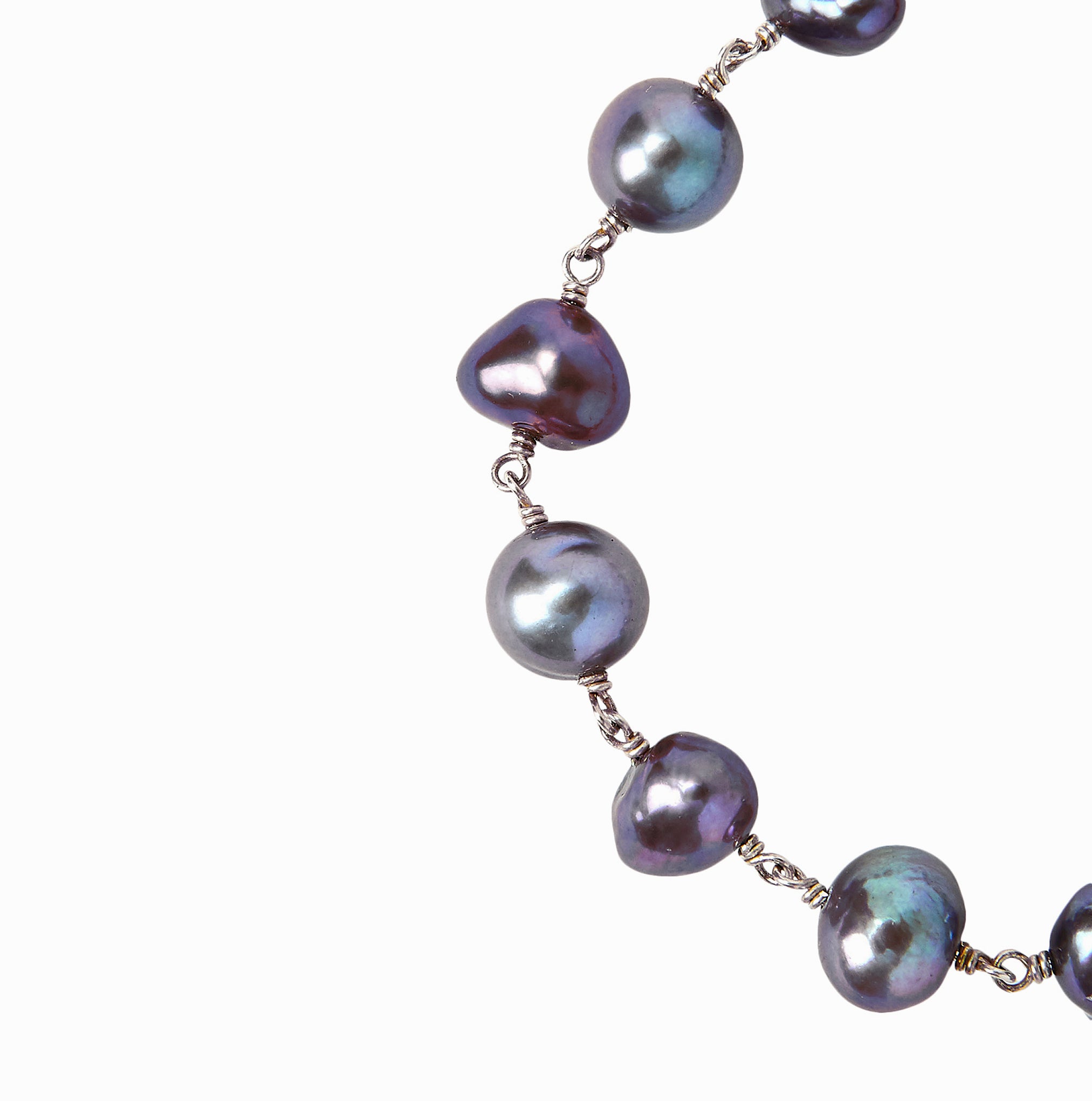 Chan Luu Chain Freshwater Pearl Bracelet in Peacock and Silver